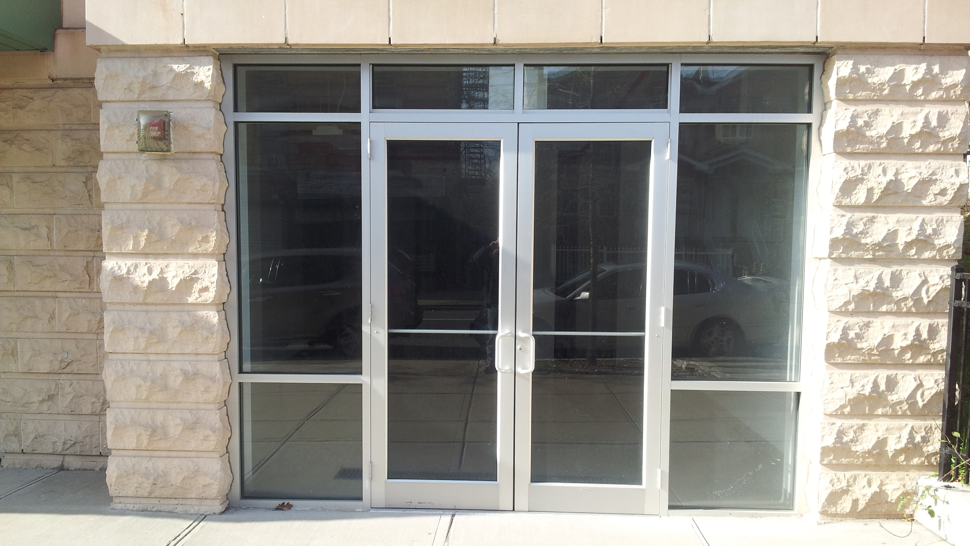 Commercial Aluminum Doors 